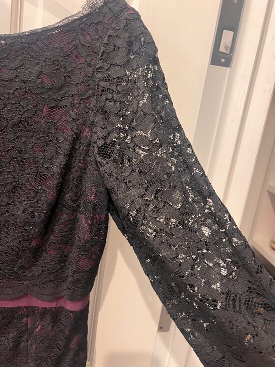 Boden Dresses & Skirts - Boden Black lace 3/4 sleeve dress with purple underlay & V back size 6